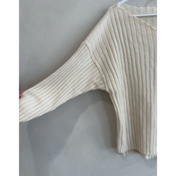 Vitamin A Women’s Sweater Pullover Vneck Cream Ivory Ribbed Cashmere Wool Top M - Picture 3 of 5